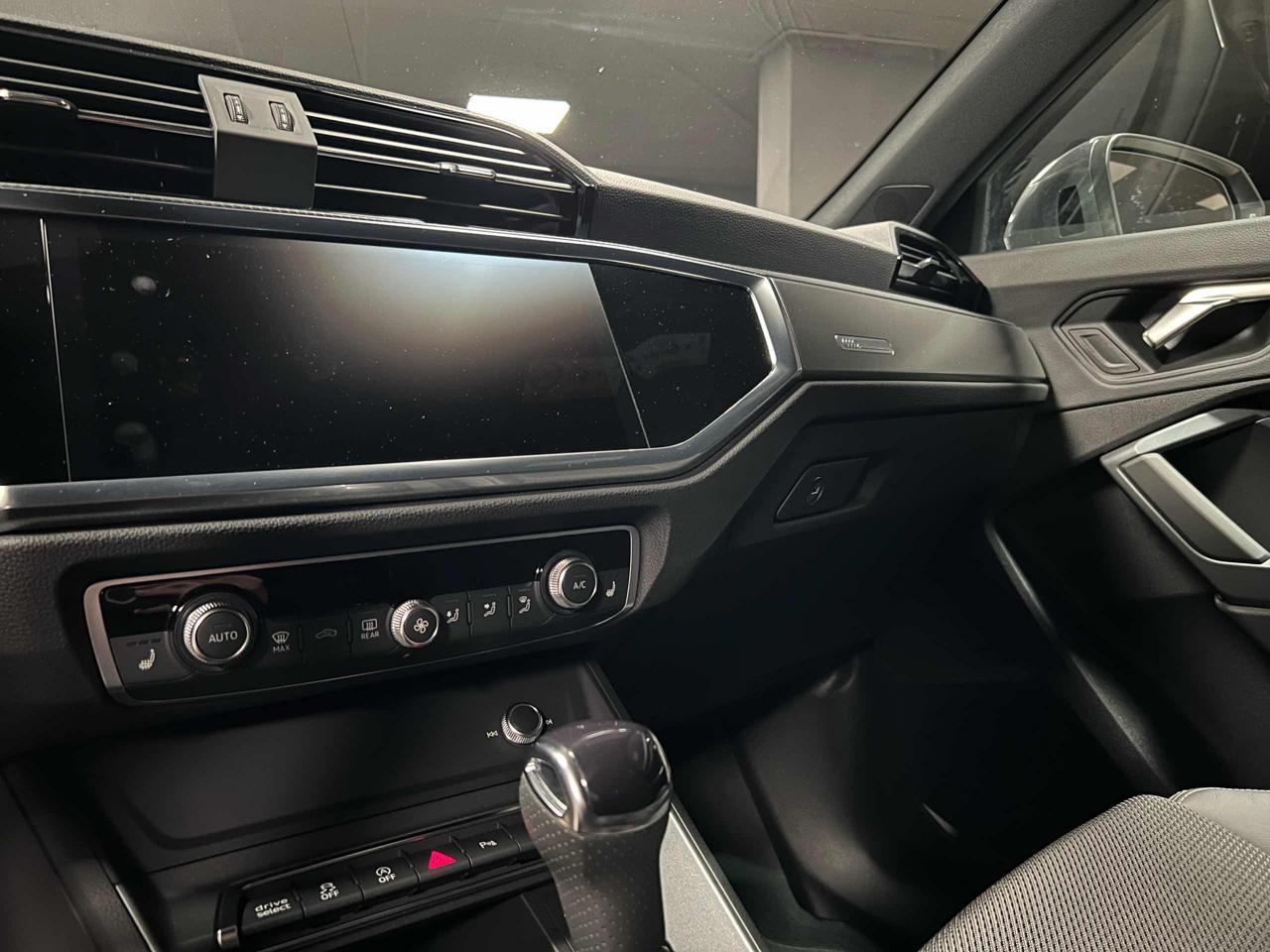 AUDI Q3 35 SPB TDI S tronic S line edition - 8