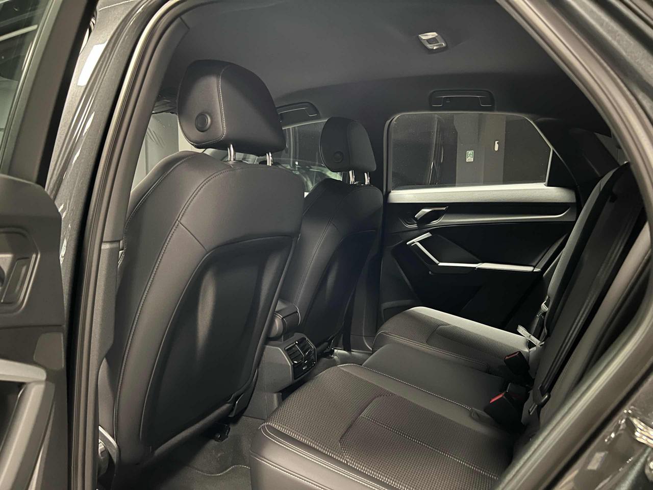 AUDI Q3 35 SPB TDI S tronic S line edition - 6