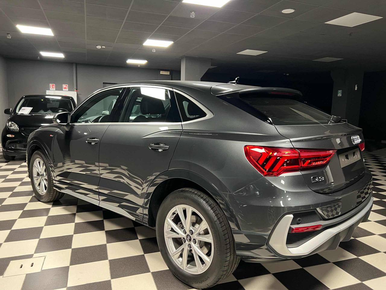 AUDI Q3 35 SPB TDI S tronic S line edition - 3