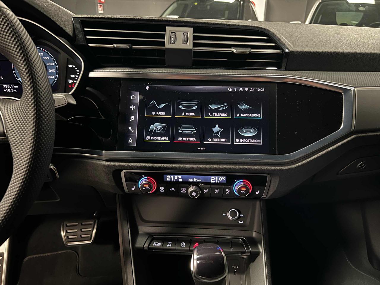 AUDI Q3 35 SPB TDI S tronic S line edition - 11