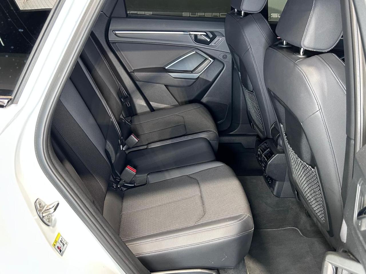 AUDI Q3 35 TDI S tronic Identity Black - 13