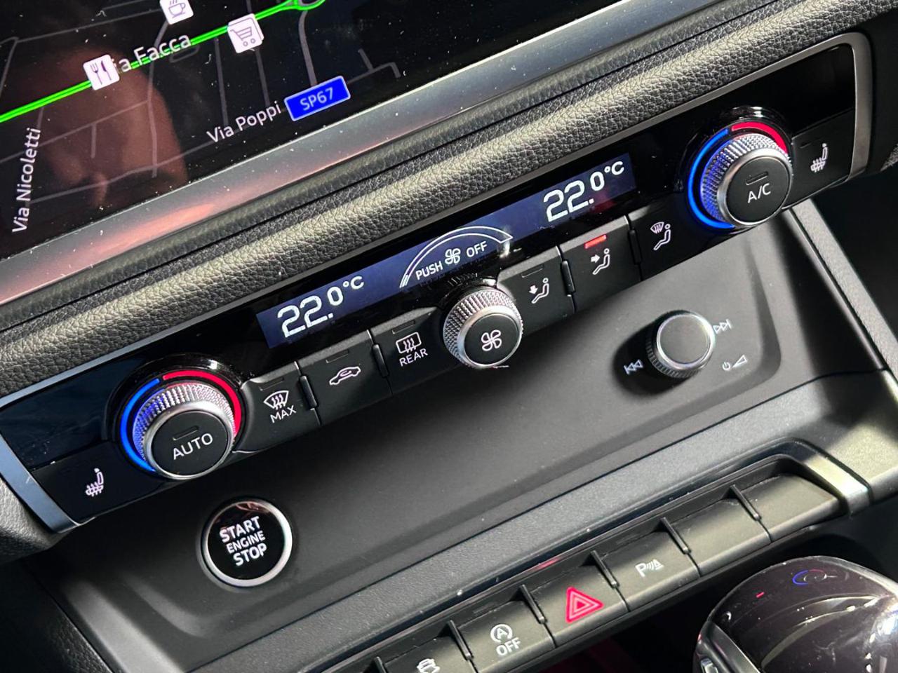 AUDI Q3 35 TDI S tronic Identity Black - 17