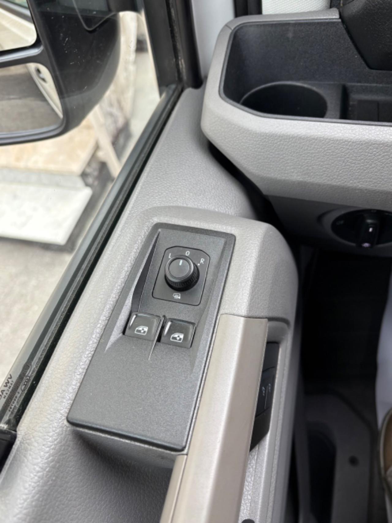 VOLKSWAGEN Crafter 35 2.0 TDI 140CV PL-SL-TA Furgone € 21900+ IVA - 14