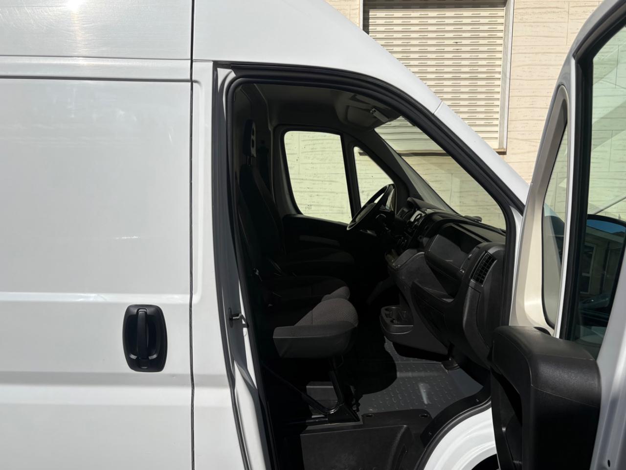 PEUGEOT Boxer 33 2.2 BlueHDi 140 S&S PM-TM Furgone 13300€ +IVA - 9