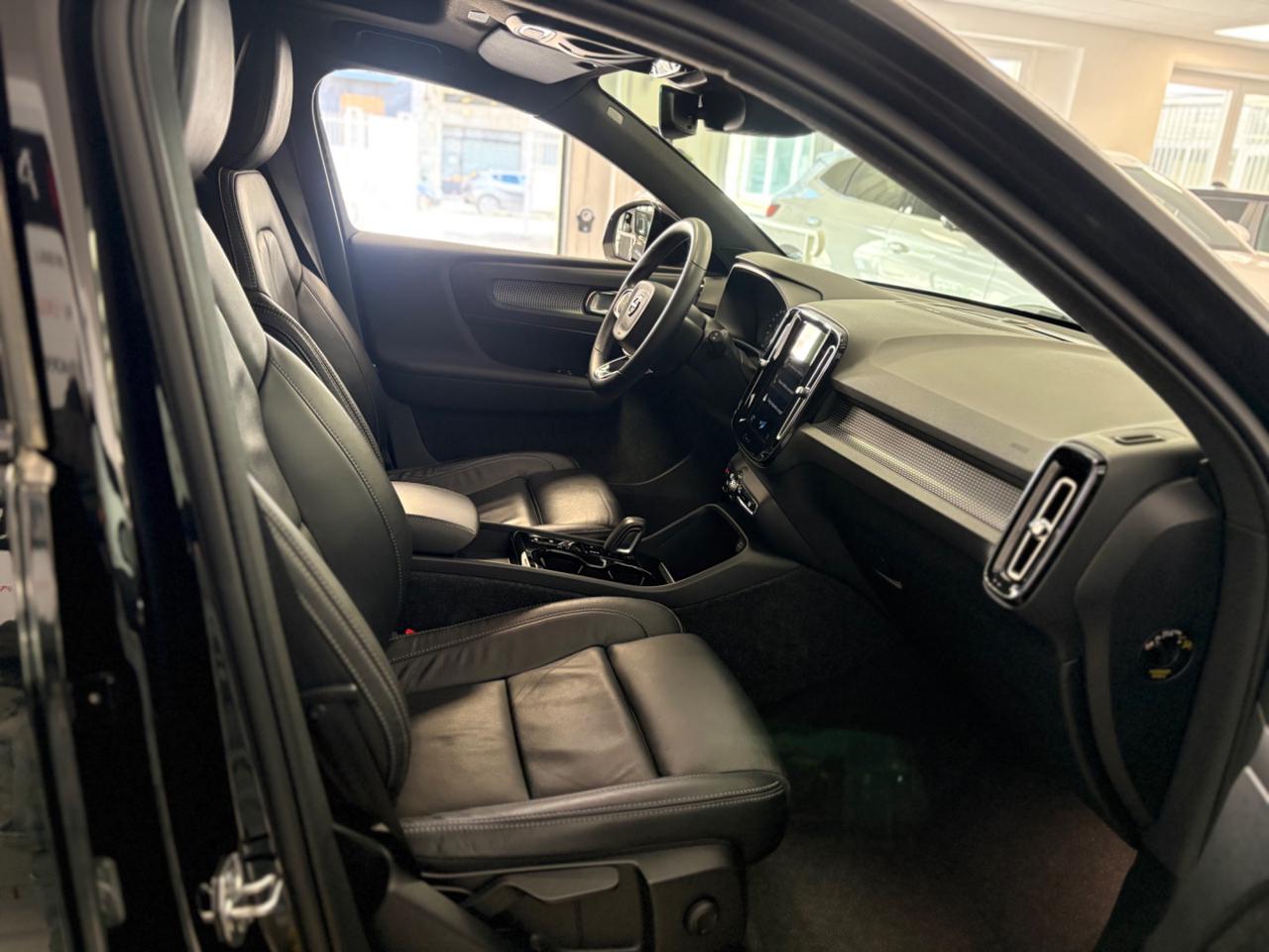 VOLVO XC40 Recharge T4 PLUG IN AWD Pro AUTOCARRO N1 - 22