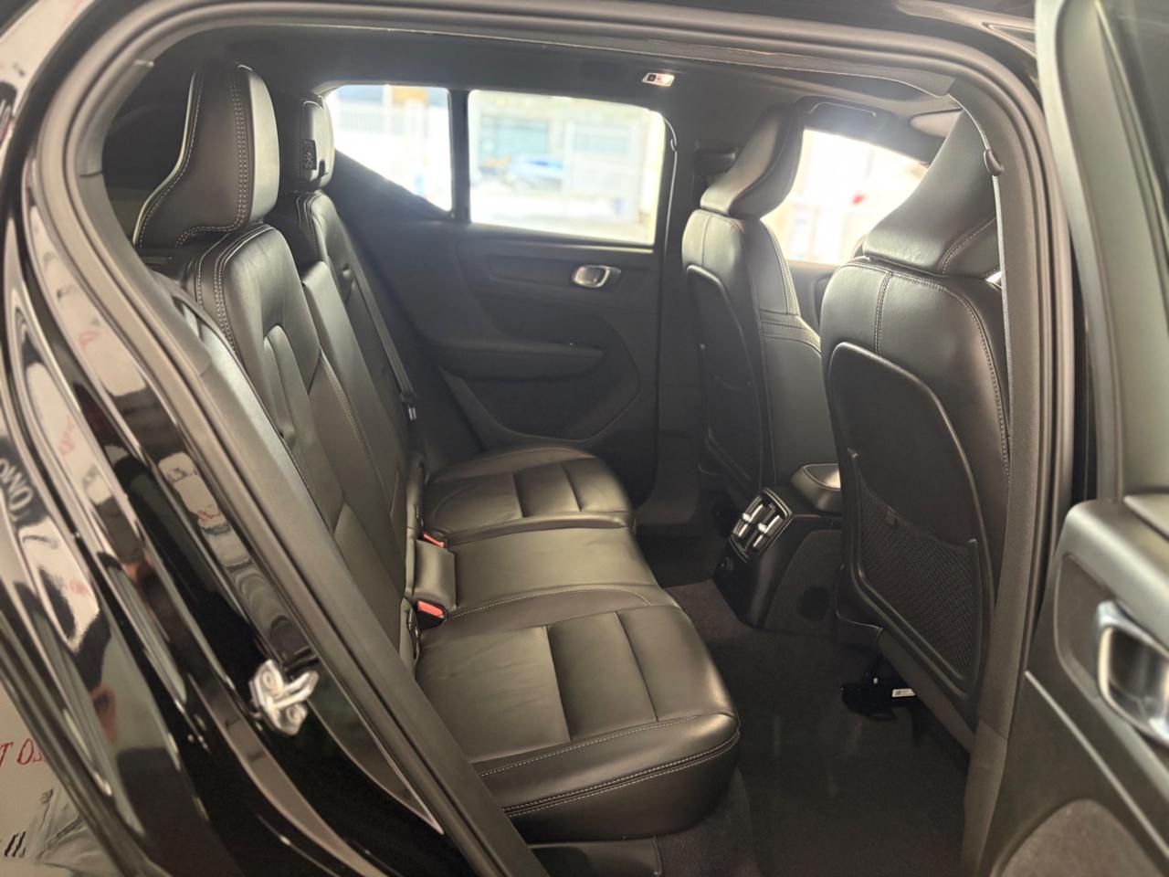 VOLVO XC40 Recharge T4 PLUG IN AWD Pro AUTOCARRO N1 - 20