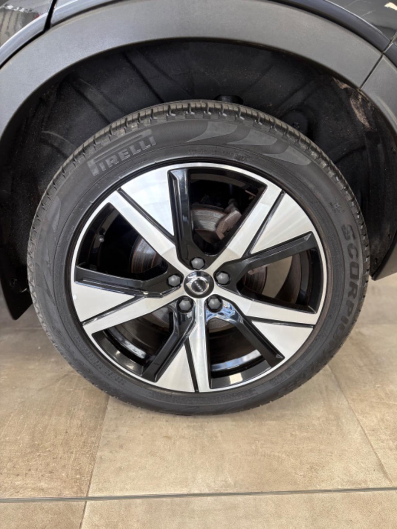 VOLVO XC40 Recharge T4 PLUG IN AWD Pro AUTOCARRO N1 - 23