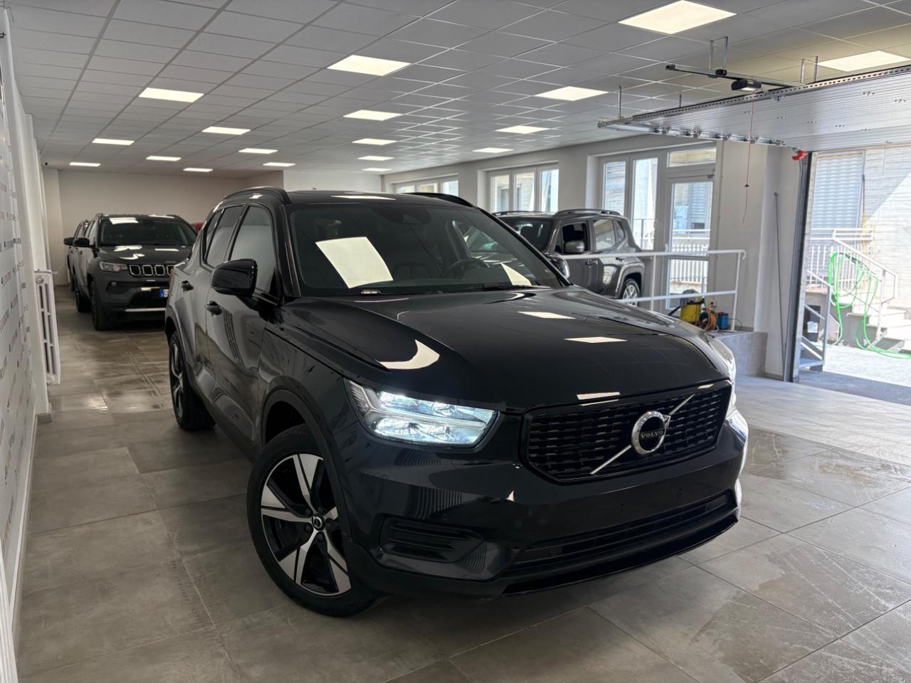 VOLVO XC40 Recharge T4 PLUG IN AWD Pro AUTOCARRO N1 - 3