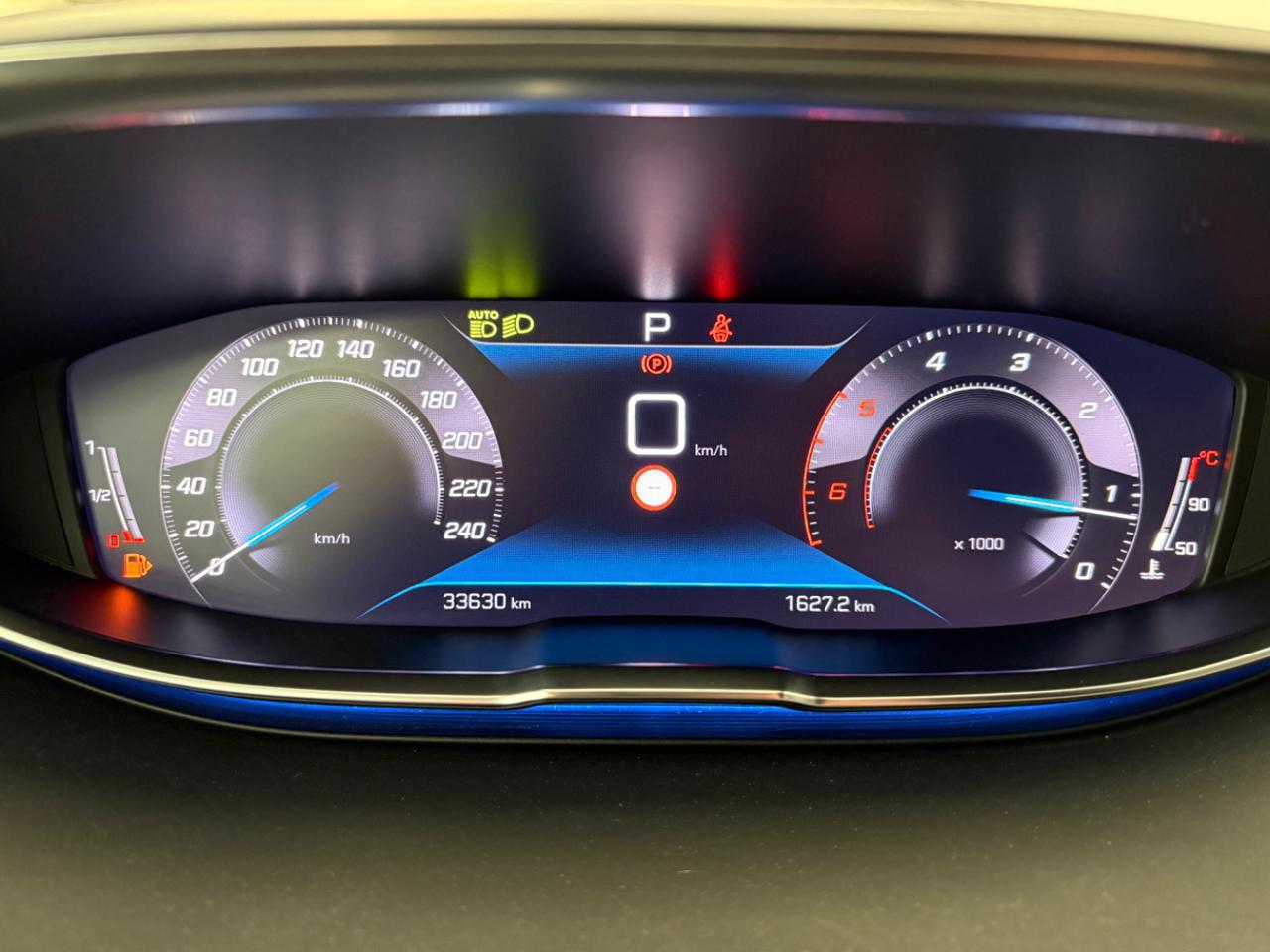 PEUGEOT 3008 BlueHDi 130 S&S EAT8 Allure Pack - 10