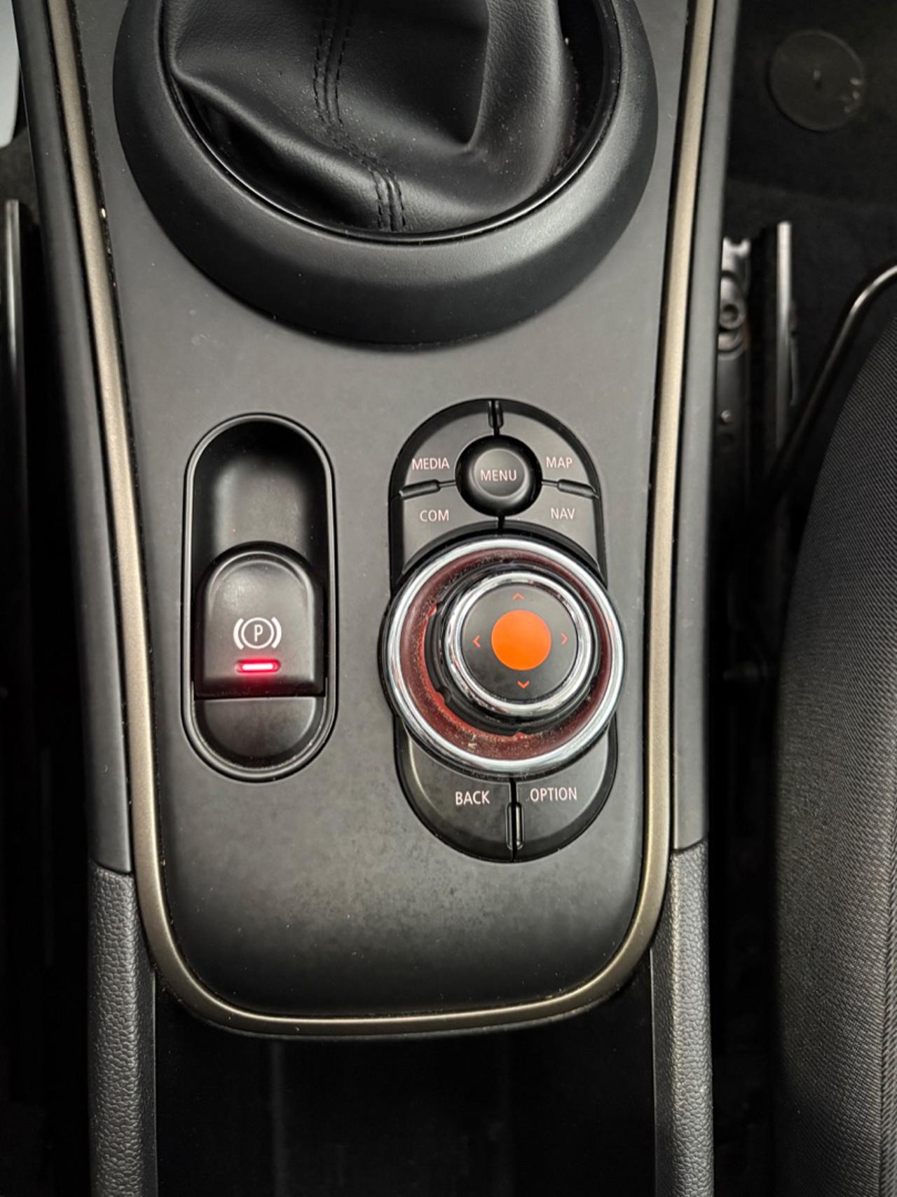 MINI Countryman 2.0 Cooper D Business *TETTO APRIBILE PREZZO REALE - 14