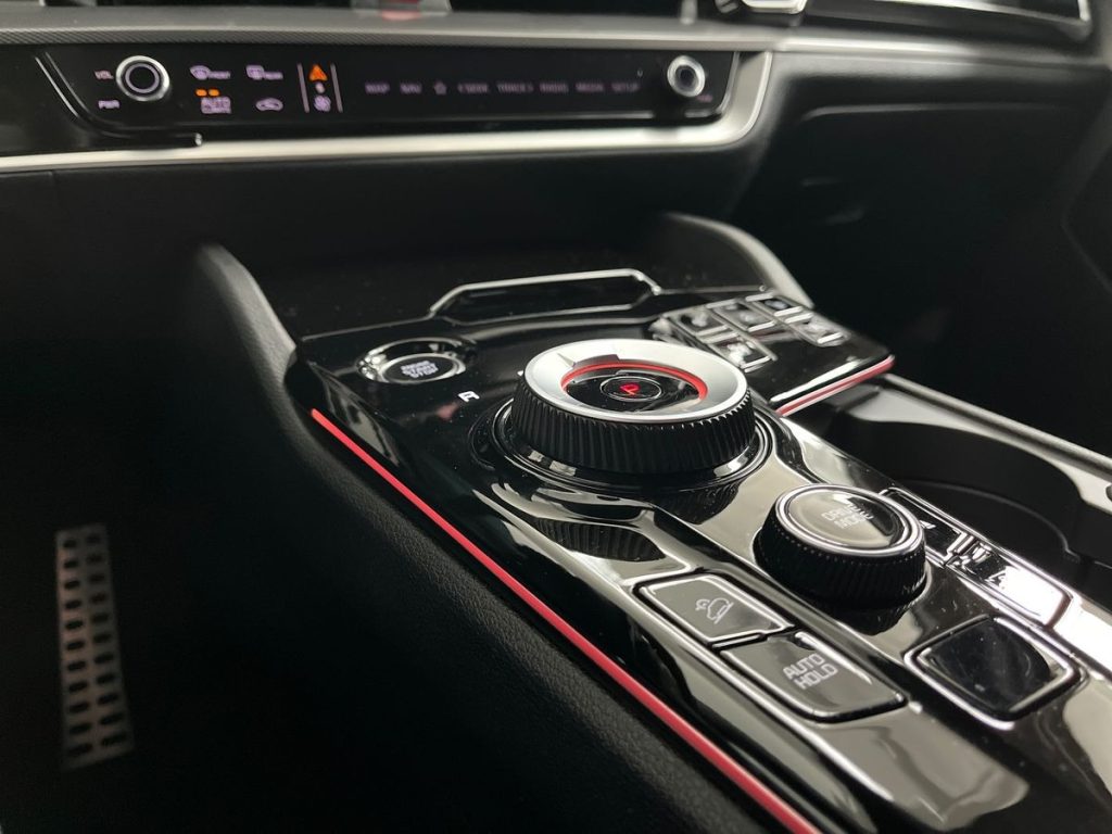 KIA Sportage 1.6 TGDi HEV AT Style - 6