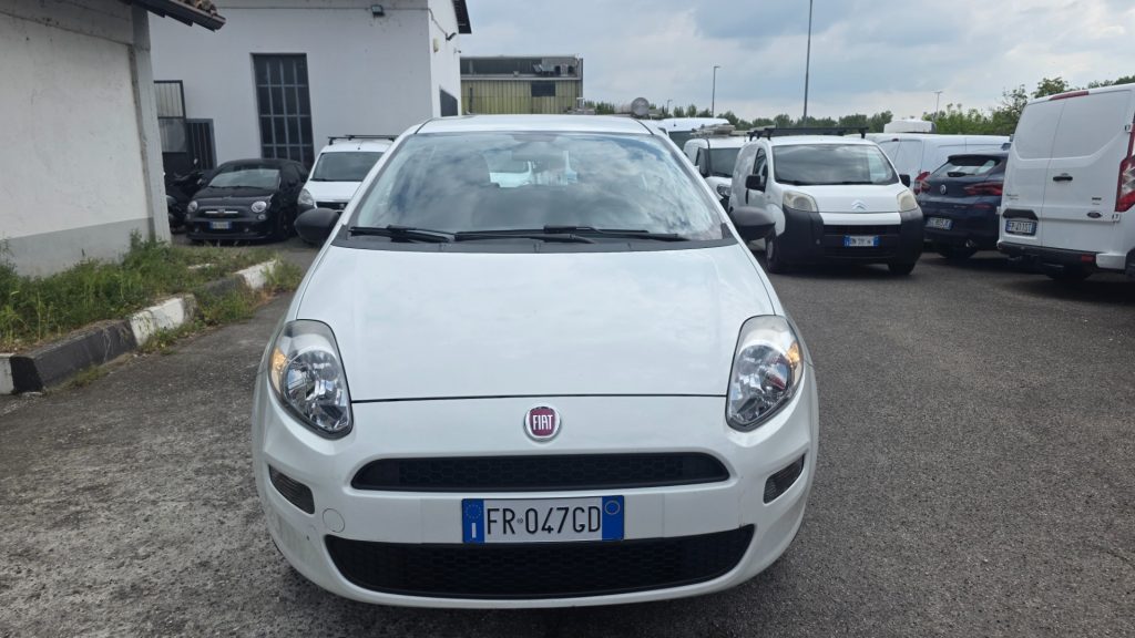 FIAT Punto 1.4 8V 5 porte Natural Power Street soli 14mila km - 5