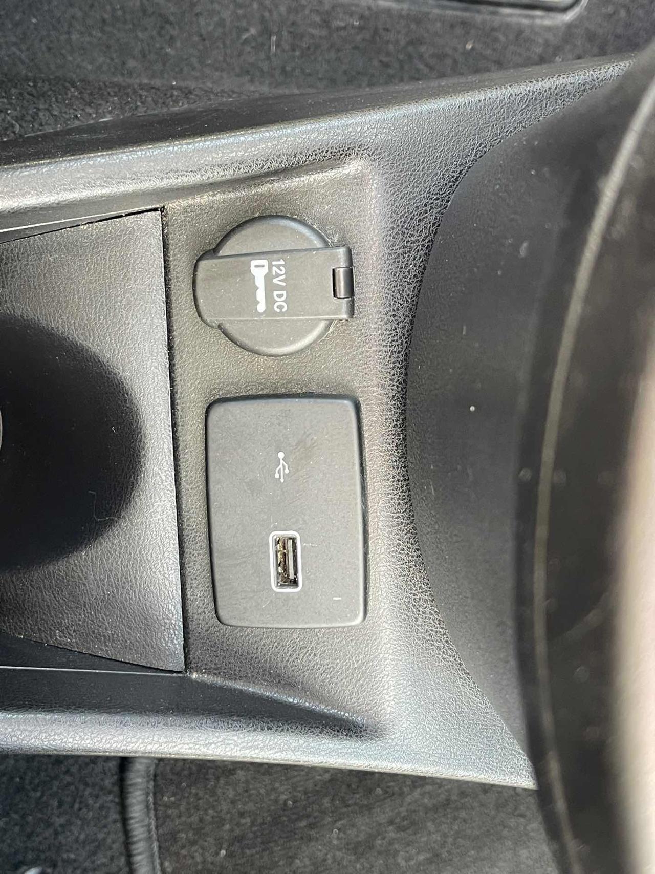 LANCIA Ypsilon 1.0 HYBRID 5P Gold TETTO APRIBILE BIANCO PERLA - 41