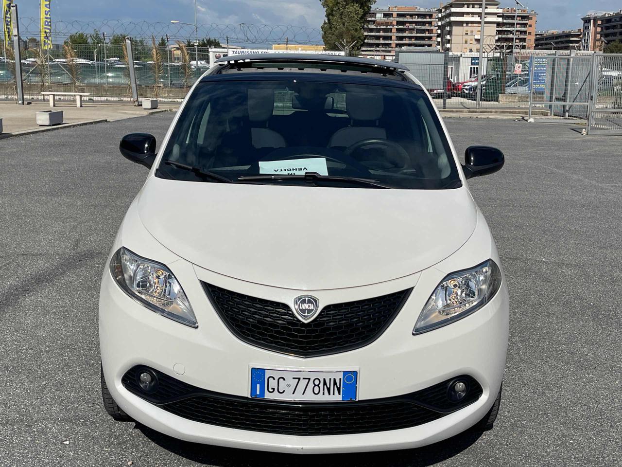 LANCIA Ypsilon 1.0 HYBRID 5P Gold TETTO APRIBILE BIANCO PERLA - 14