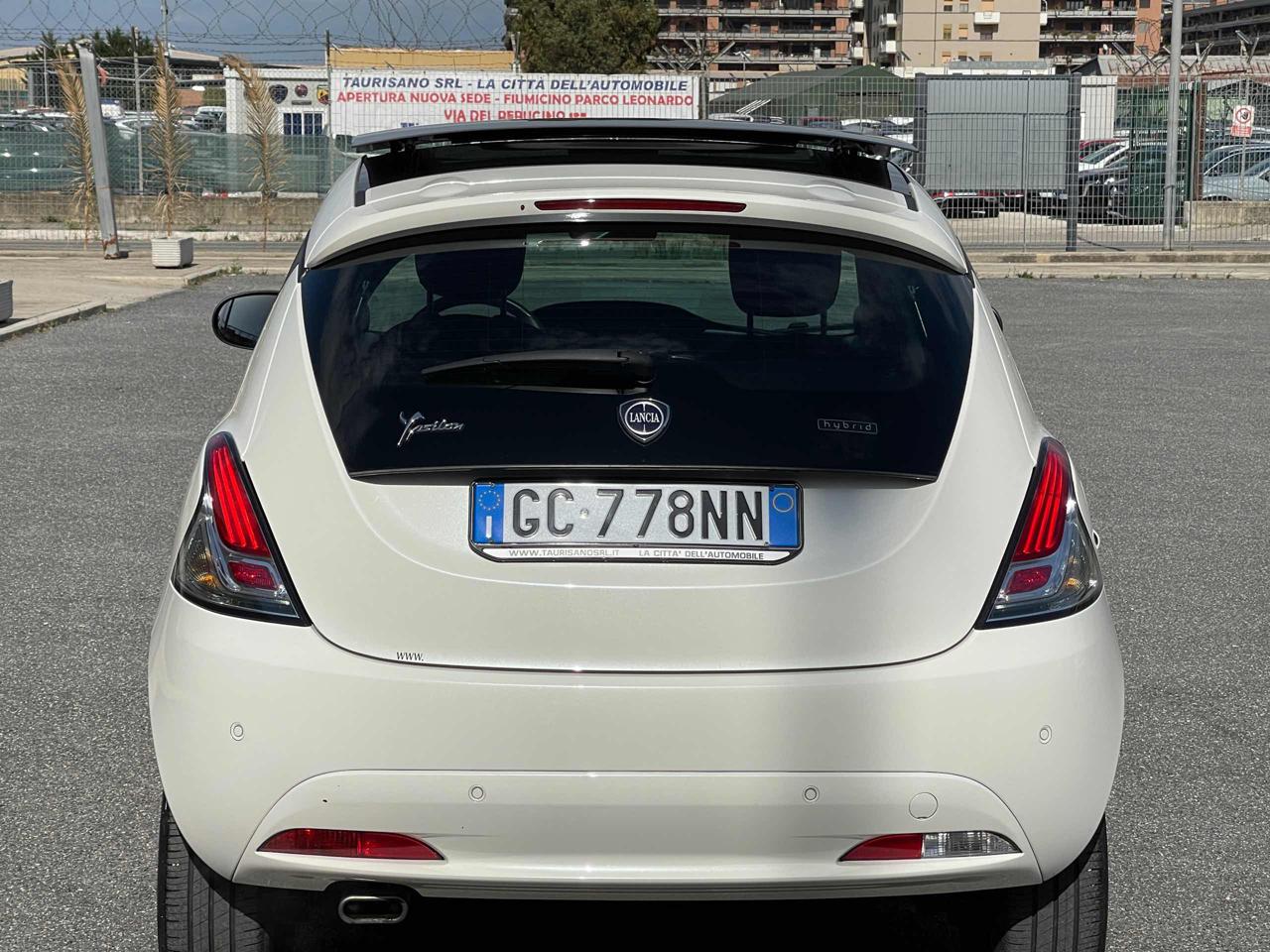 LANCIA Ypsilon 1.0 HYBRID 5P Gold TETTO APRIBILE BIANCO PERLA - 15