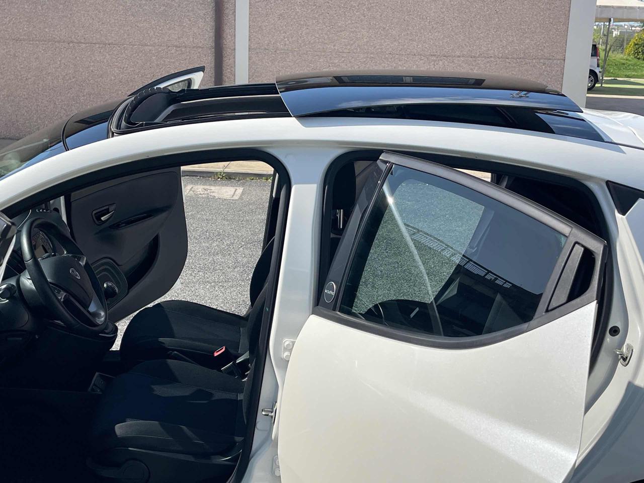 LANCIA Ypsilon 1.0 HYBRID 5P Gold TETTO APRIBILE BIANCO PERLA - 20