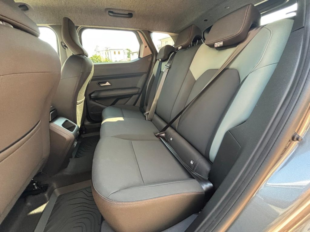 DACIA Duster Eco-G 120 CV Extreme *PAGA COME VUOI - 12