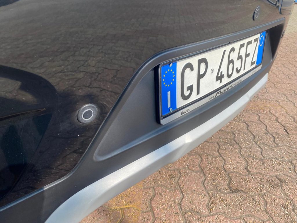 MAHINDRA KUV100 1.2 87CV GPL K8 - 5