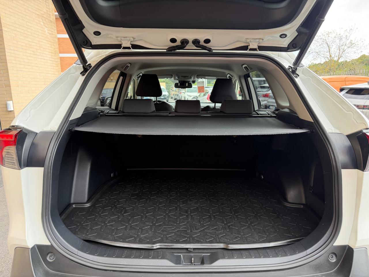 TOYOTA RAV 4 MY23 RAV4 2.5 HV (218CV) E-CVT 2WD Active WITE EDITION - 8