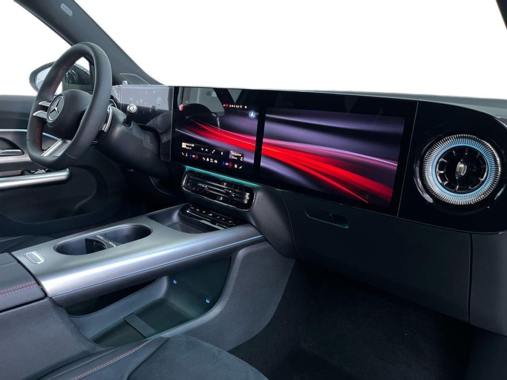 MERCEDES-BENZ GLB EQ 350 4Matic AMG Line Premium - 15