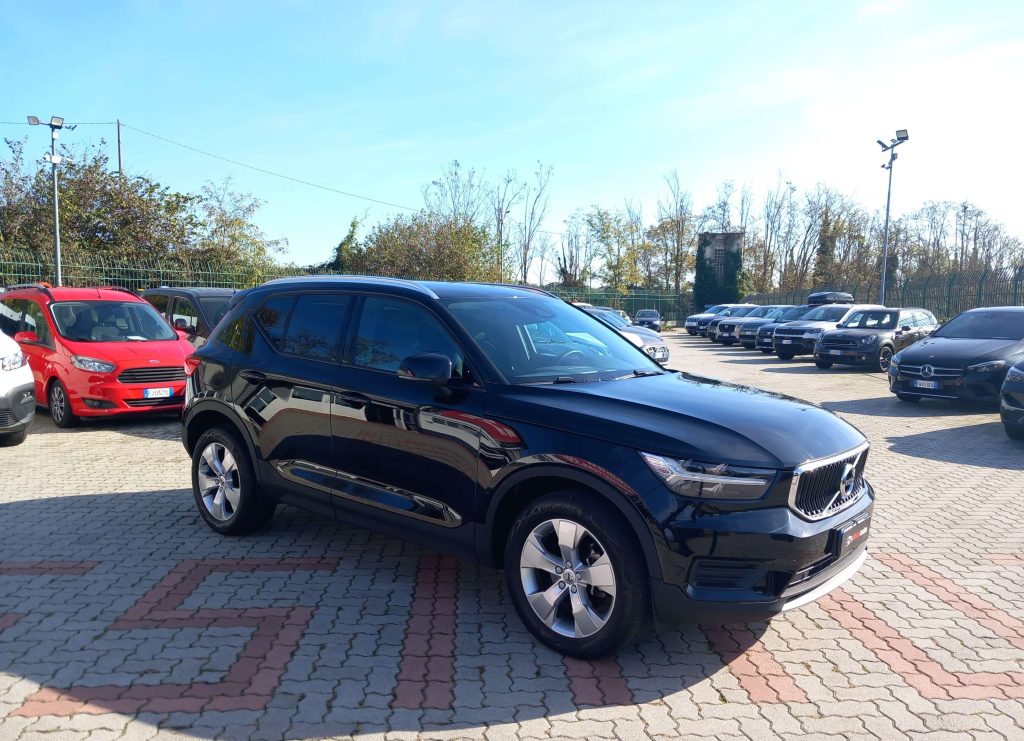 VOLVO XC40 1.5 t2 Momentum Pro IVA ESPOSTA - 3