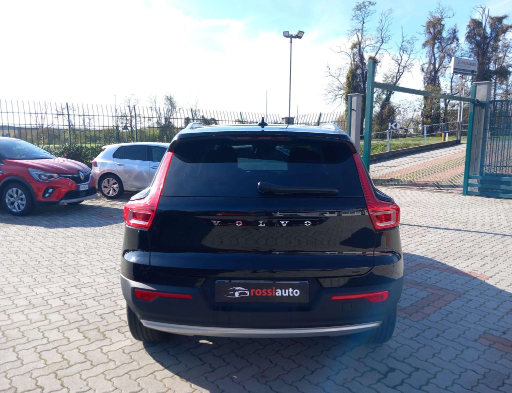 VOLVO XC40 1.5 t2 Momentum Pro IVA ESPOSTA - 5