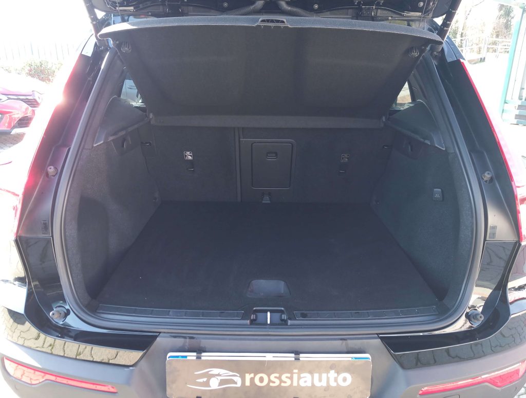 VOLVO XC40 1.5 t2 Momentum Pro IVA ESPOSTA - 7