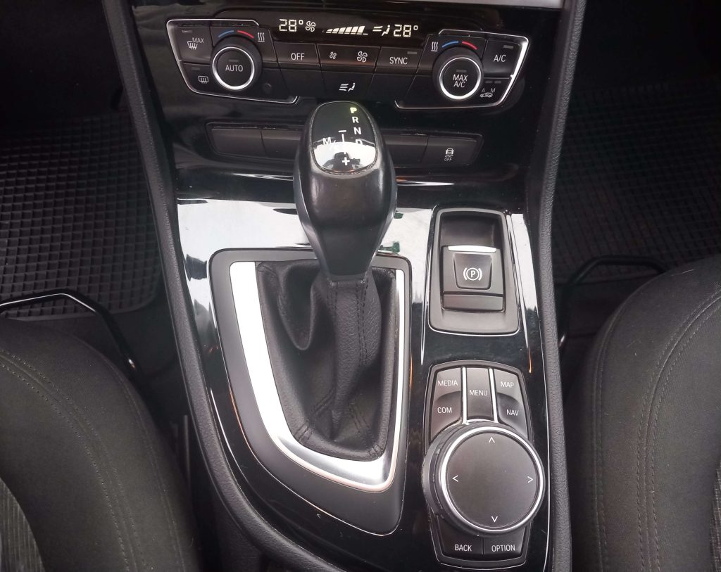 BMW 216 Serie 2 F45 216d Active Tourer automatico - 8