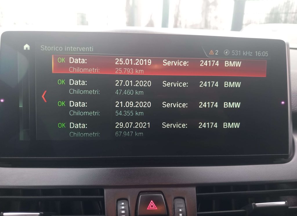 BMW 216 Serie 2 F45 216d Active Tourer automatico - 13