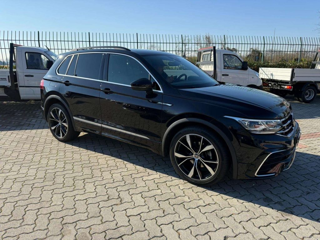 VOLKSWAGEN Tiguan 2021 1.5 tsi R-Line 150cv dsg IVA ESPOSTA - 3