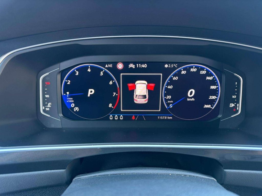 VOLKSWAGEN Tiguan 2021 1.5 tsi R-Line 150cv dsg IVA ESPOSTA - 11