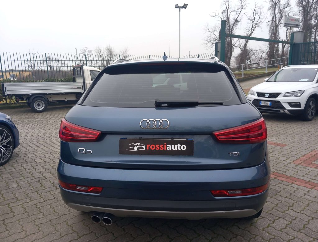AUDI Q3 2.0 tdi Business 120cv - 5