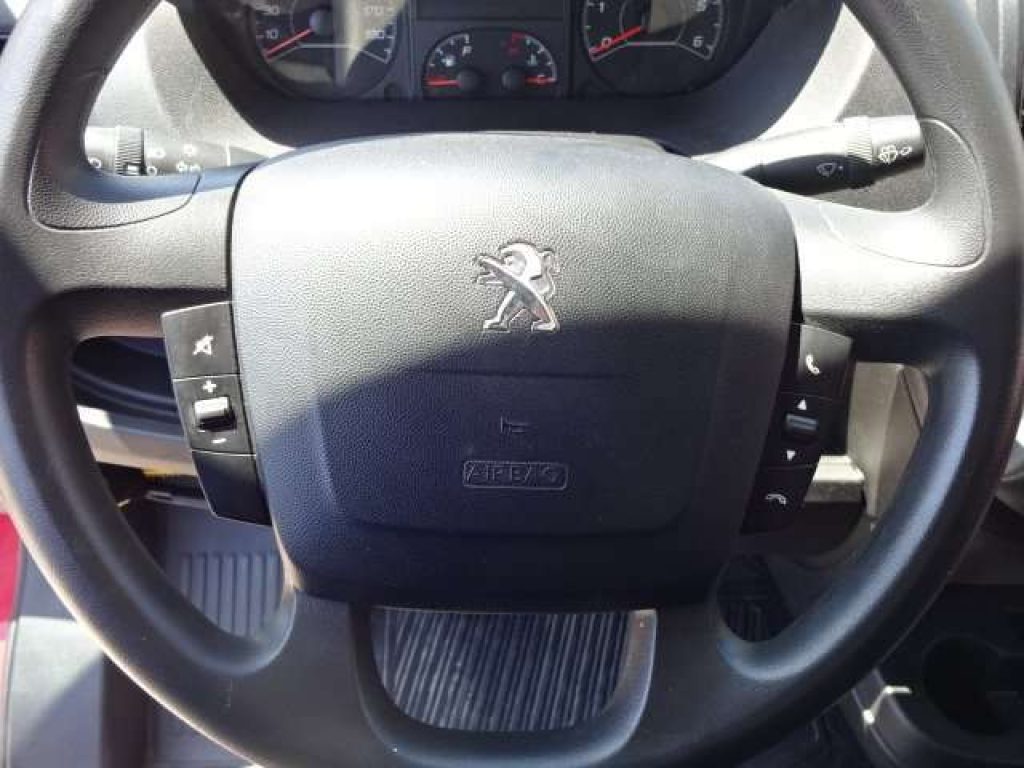 PEUGEOT Boxer 330 2.2 bluehdi 140cv S&S L2H2 - 9