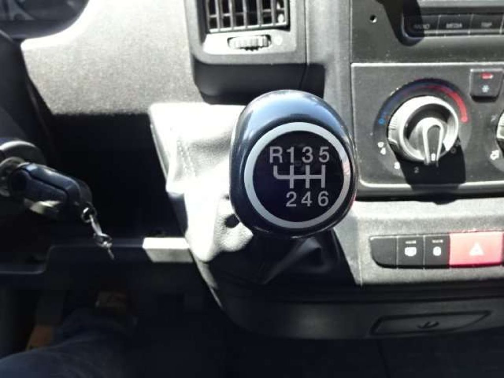 PEUGEOT Boxer 330 2.2 bluehdi 140cv S&S L2H2 - 13