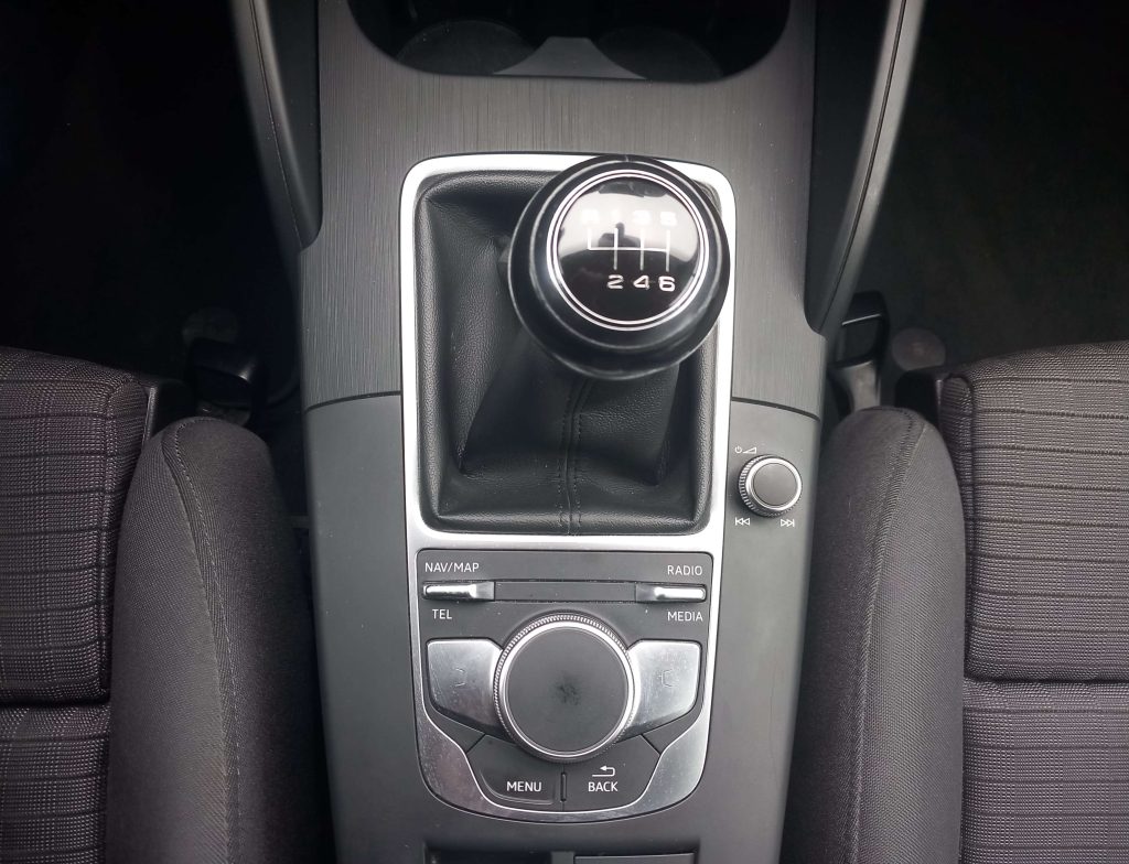 AUDI A3 Sportback 1.6 tdi Sport 110cv S-Line - 12