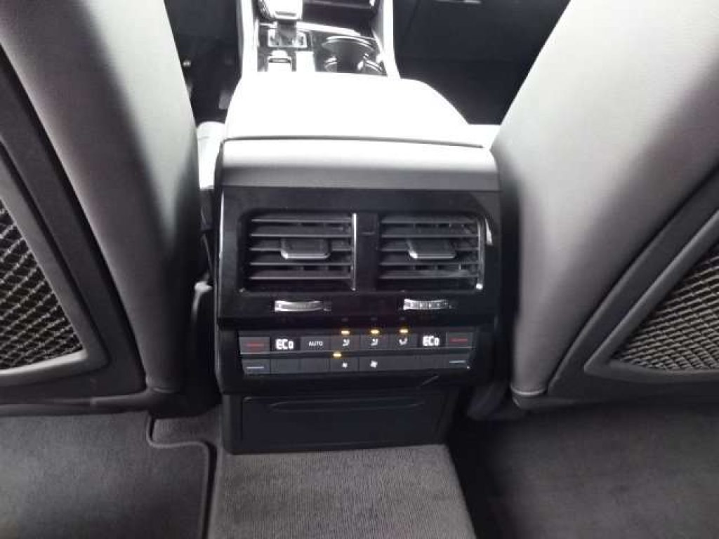 VOLKSWAGEN Touareg III 3.0 V6 tdi Exclusive 231cv IVA ESPOSTA - 13