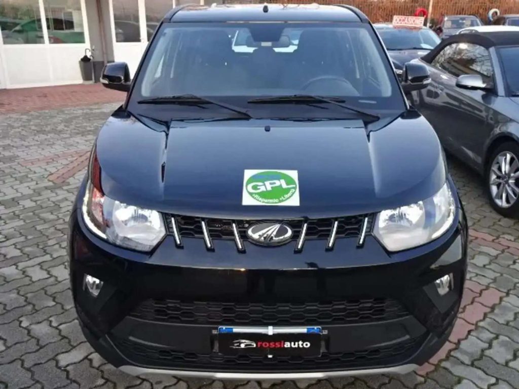 MAHINDRA KUV100 1.2 K6+ m-bifuel Adatta x NEOPATENTATI - 2