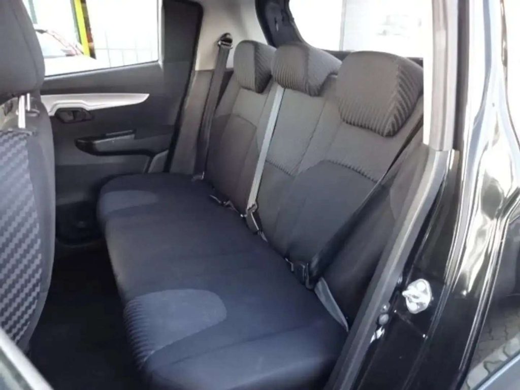 MAHINDRA KUV100 1.2 K6+ m-bifuel Adatta x NEOPATENTATI - 8