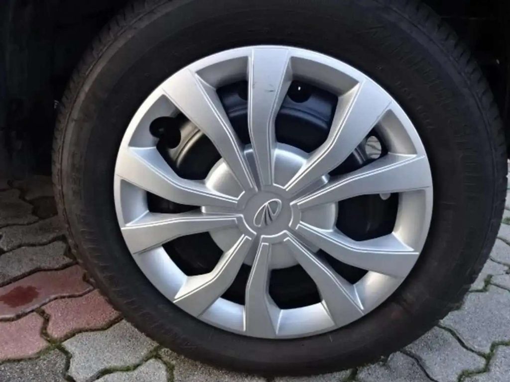 MAHINDRA KUV100 1.2 K6+ m-bifuel Adatta x NEOPATENTATI - 15