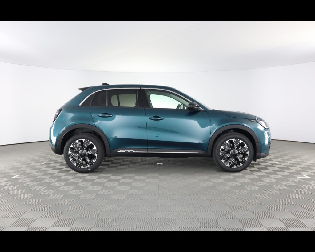 FIAT 600 Hybrid My25 La Prima Hybrid 100cv - 6