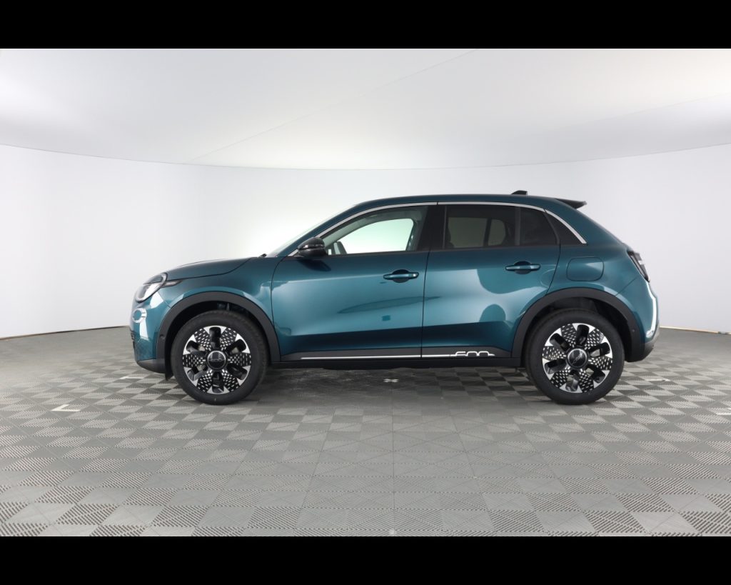 FIAT 600 Hybrid My25 La Prima Hybrid 100cv - 12