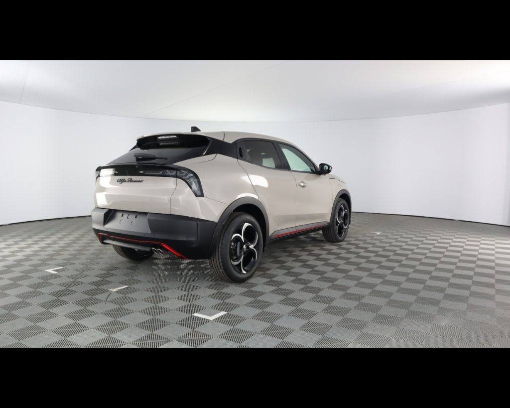 ALFA ROMEO Junior Ibrida Ibrida Speciale1.2 136cv Hybrid Edct6 - 8