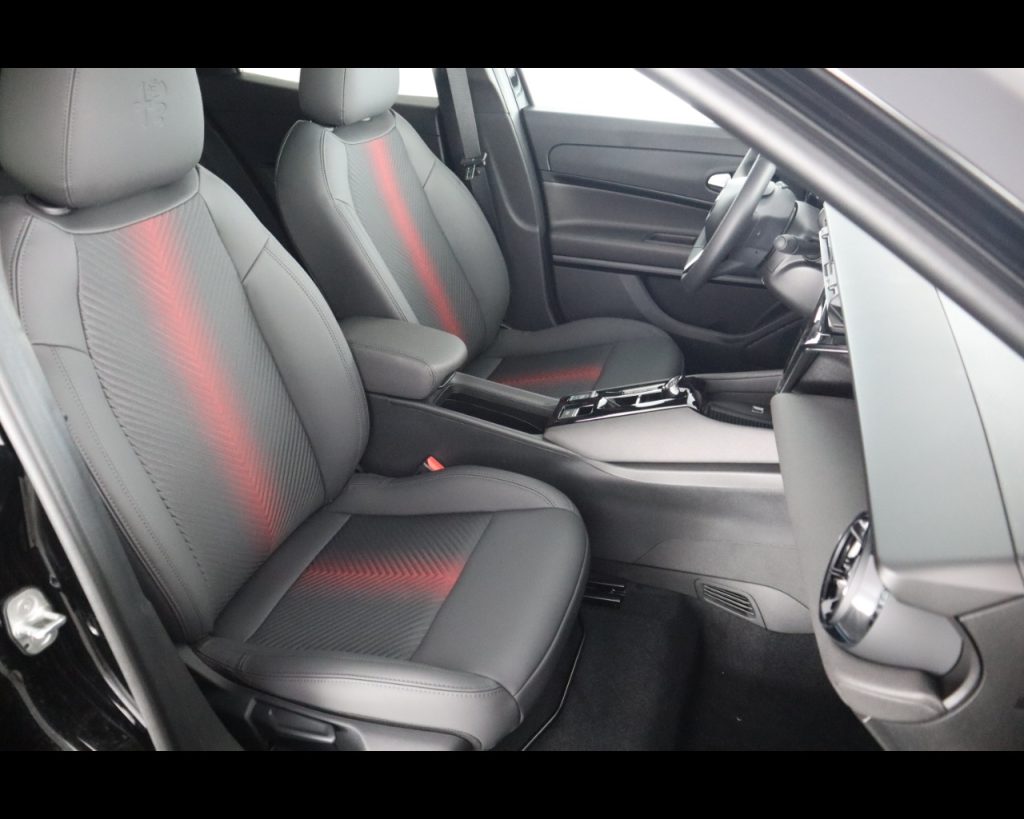 ALFA ROMEO Junior Elettrica Elettrica Speciale Bev 156cv - 115kwh - 17