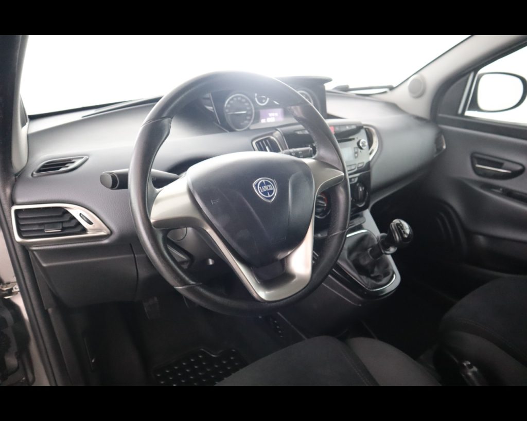 LANCIA Ypsilon 1.2 8v Gold 69cv - 13