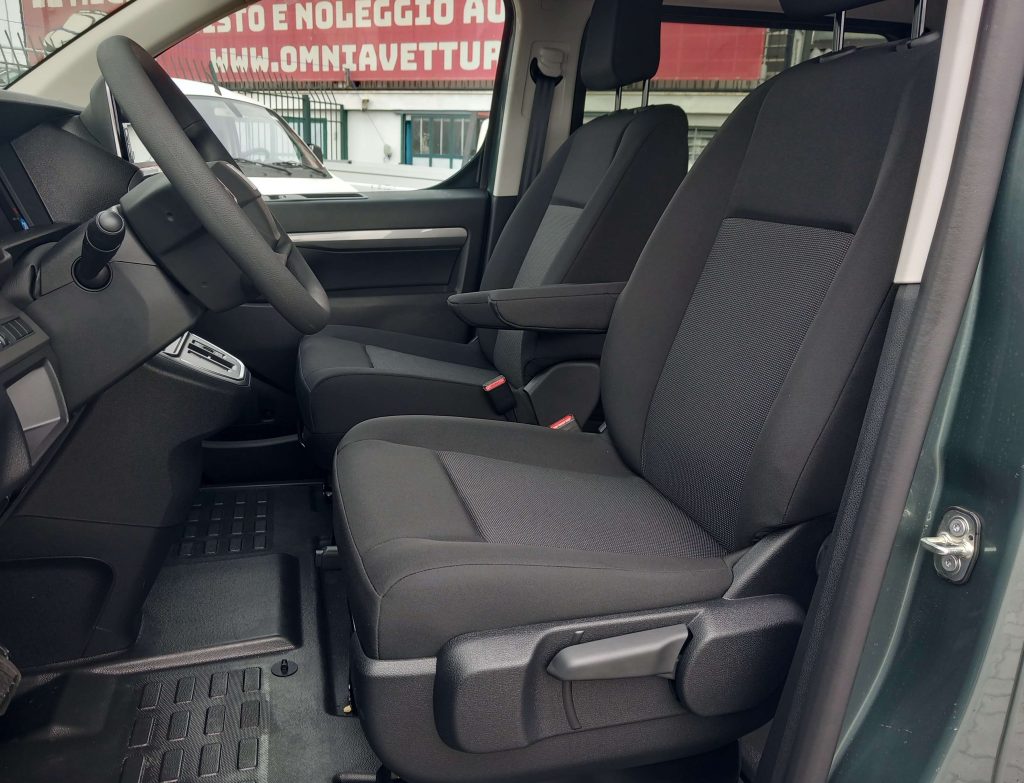 FIAT Ulysse Automat. Omolog. M1 2.0 bluehdi 180cv L3H1 8 post - 8