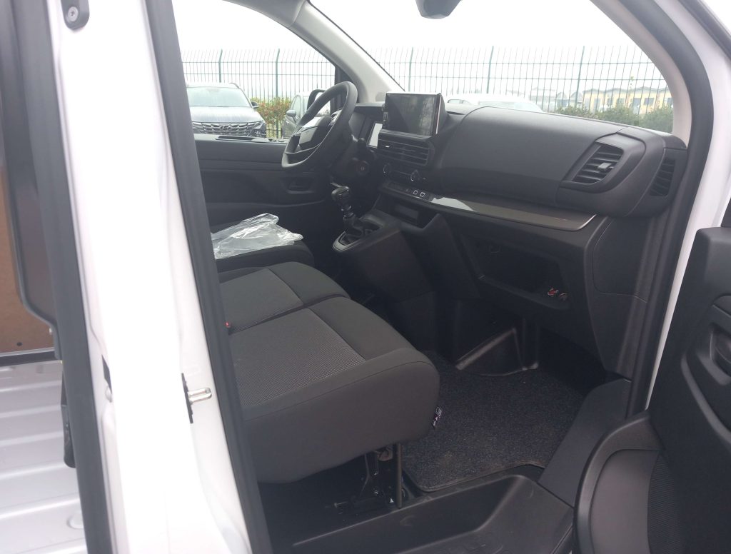 PEUGEOT Expert Expert 1.5 diesel 120cv con PACK SURROUND VIEW - 9