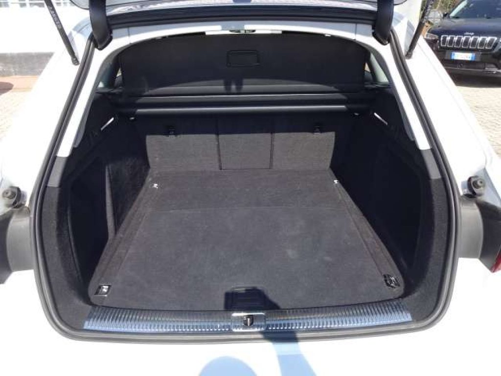AUDI A4 S- line edition quattro 204cv s-tronic IVA ESPOSTA - 7