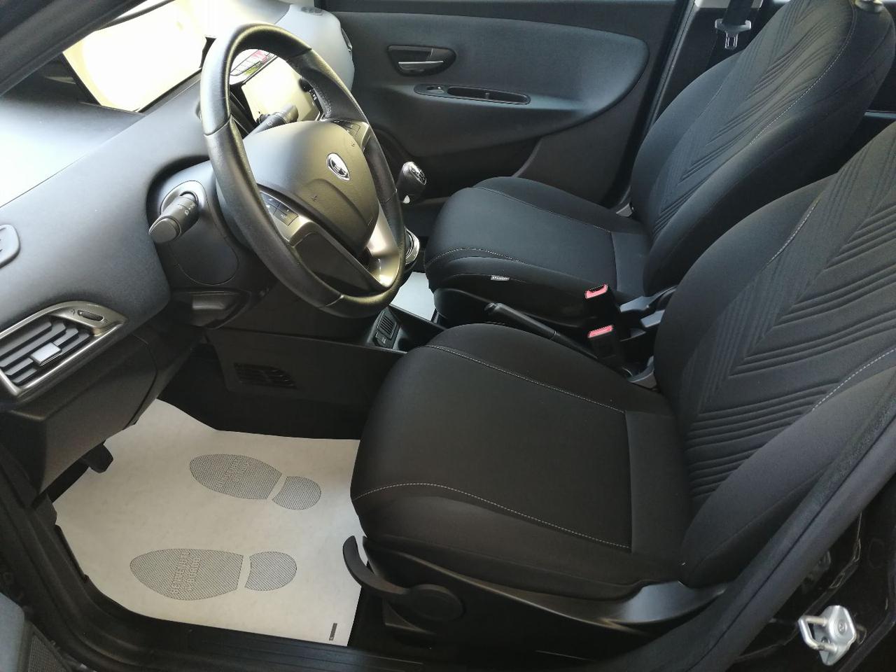 LANCIA Ypsilon 1.0 FireFly 5 porte S&S Hybrid Gold - 3