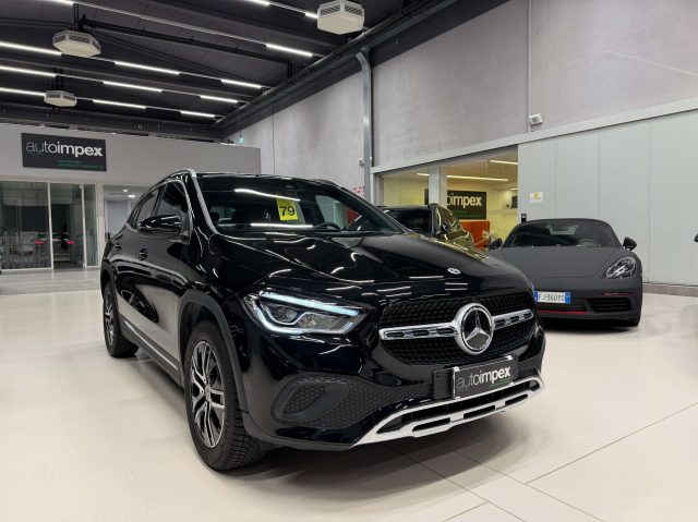MERCEDES-BENZ GLA 220 Nero pastello