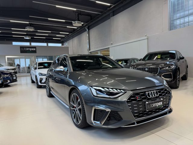 AUDI S4 Grau pastell